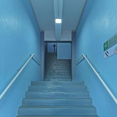 Oyo 90672 De Paradise Turtle Hotel Кертих Екстериор снимка